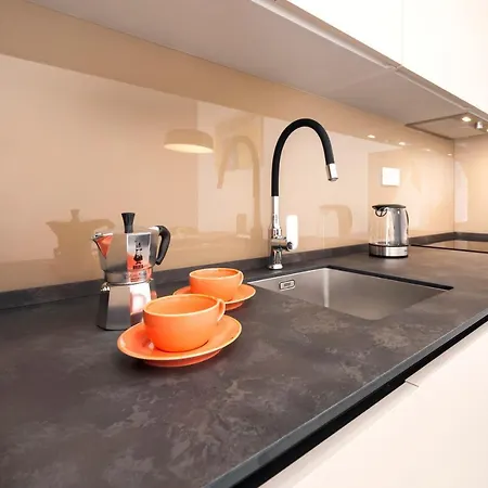 Apartment Luxury Levante Tramontana 1 *