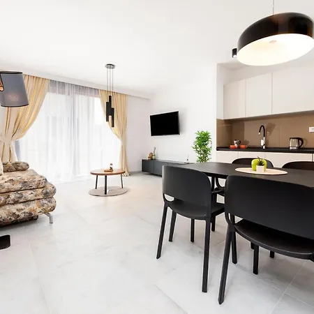 Apartment Luxury Levante Tramontana 1 *